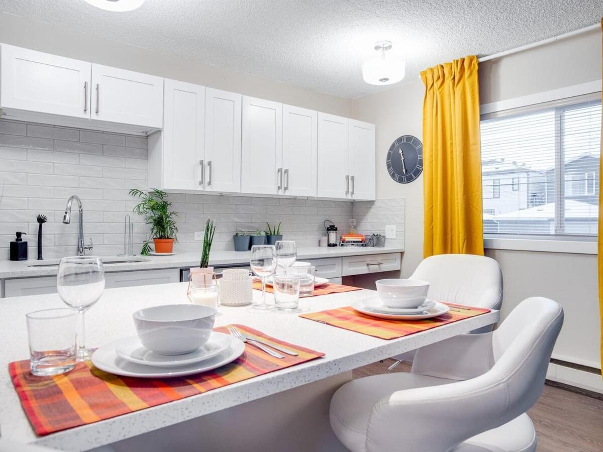 Gorgeous 2Br Condo W Parking Patio Coffee! 卡加利 外观 照片