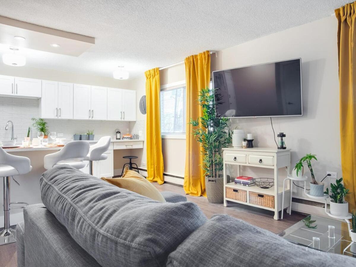 Gorgeous 2Br Condo W Parking Patio Coffee! 卡加利 外观 照片